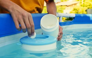 fonctionnement et avantages d'electrolyseur au sel pour piscine
